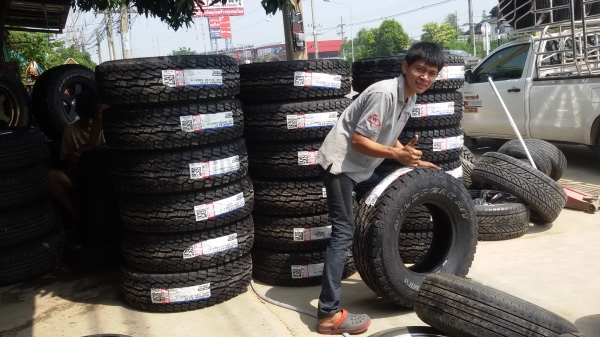 ขายใหม่ยาง 265 75 16 falken เส้นละ2900