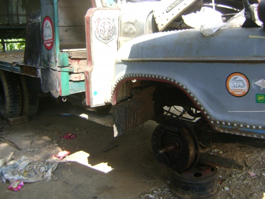 หัวยาว EH 700  168 แรง เพลาเดียว หางรถเกี่ยว  350,000  บาท