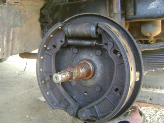 หัวยาว EH 700  168 แรง เพลาเดียว หางรถเกี่ยว  350,000  บาท