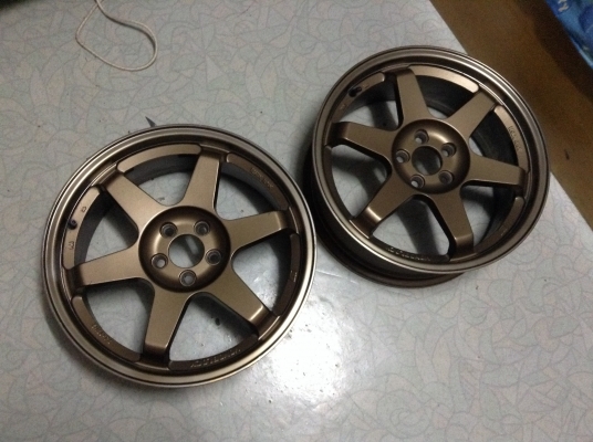 แม็ก Te37 ขอบ 17 นิ้ว 5 รู 100 มีคู่เดียวครับ