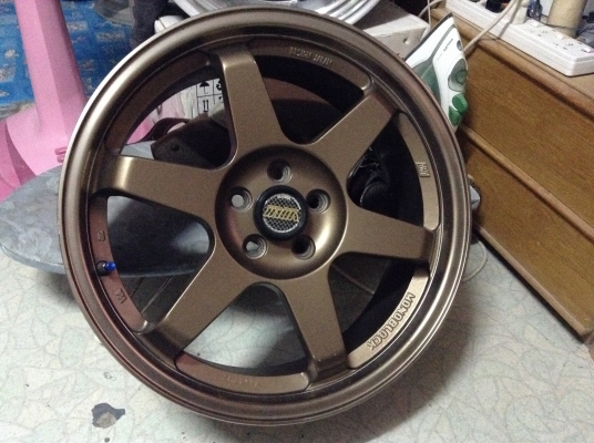 แม็ก Te37 ขอบ 17 นิ้ว 5 รู 100 มีคู่เดียวครับ