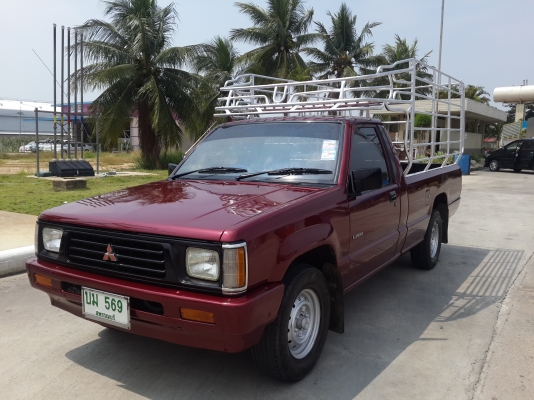 ขายรถกระบะ MITSUBISHI ตอนเดียว เครื่อง 2500 เครื่องดี เกียร์ดี สภาพพร้อมใช้ ภาษีปี2558 เอกสารพร้อมโอน
