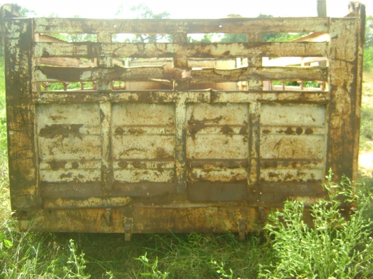 กระบะดัมท์ พร้อมอุปกรณ์  ถอดจาก ROCKY ราคา 90,000  บาท