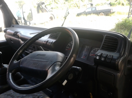ขายรถหกล้อ NPR 130 แรงม้า