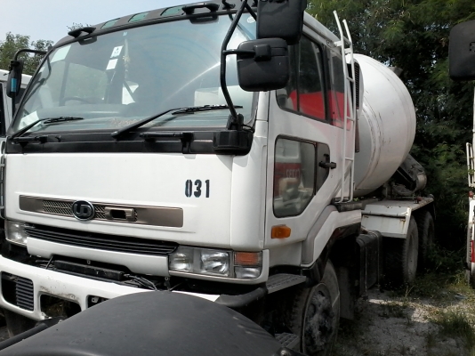 ขายด่วนครับ รถโม่ปูน โม่ตรง NISSAN UD CW30 เครื่อง PE6 101667 ปี35