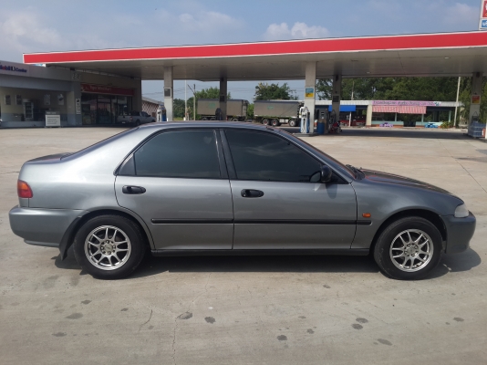 ขายด่วน รถแต่งสวย HONDA, CIVIC เตารีด 4 ประตู 1500 ปี 1993 เกียร์ออโต้ สีเทาดำ