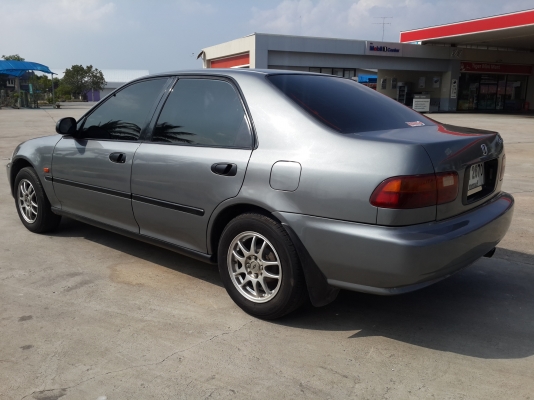 ขายด่วน รถแต่งสวย HONDA, CIVIC เตารีด 4 ประตู 1500 ปี 1993 เกียร์ออโต้ สีเทาดำ