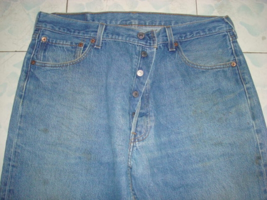 #9904#ยีนส์Levi's 501 ผ้าทราย ของแท้ มือสอง เอว 37 ยาว 30 ป้ายR made in usa เนื้อสวย ตะเข็บสวย #9904#ยีนส์Levi's 501 ผ้าทราย ของแท้ มือสอง เอว 37 ยาว 30 ป้ายR made in usa เนื้อสวย ตะเข็บสวย