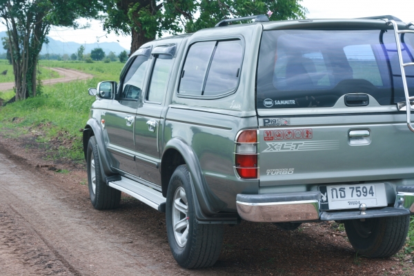 ขายหลังคารถ4ประตูราคาถูกๆ