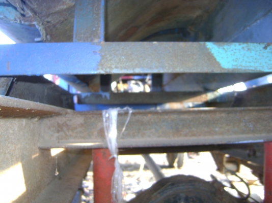 รถสีข้าว  เครื่อง EH700  168 แรง  6ฟุต ราคา 105,000 บาท