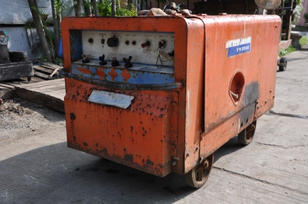 ขาย เครื่องเชื่อม-ปั่นไฟ YANMAR230AS ดีเซลสภาพเดิมๆจากญี่ปุ่น 38,000เท่านั้น!!