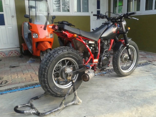 Yamaha tw200cc. Yamaha tw200cc.