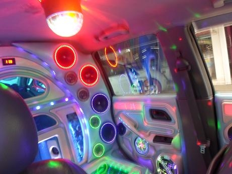 รับทำติดตั้งเครื่องเสียงรถยนต์แบบออกงานโชว์ราคาถูก