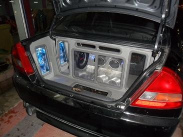 รับทำติดตั้งเครื่องเสียงรถยนต์แบบออกงานโชว์ราคาถูก