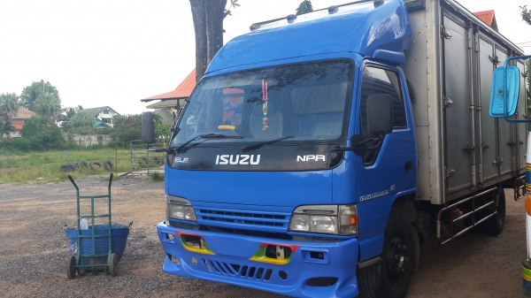 ขาย NPR 130 แรง ปี46 ตู้ 10 บาน ยาว 5 เมตร **ขาย 620000