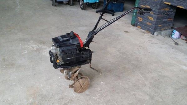 รถพรวนดินเดินตามขนาดเล็ก   YANMAR เก่าญี่ปุ่น มีเกียร์ สภาพพร้อมใช้งาน เครื่องยนต์ติดง่าย