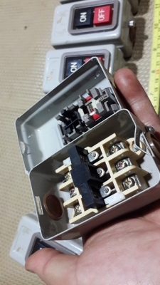 สวิทส์ On-Off  2เฟส 3เฟส