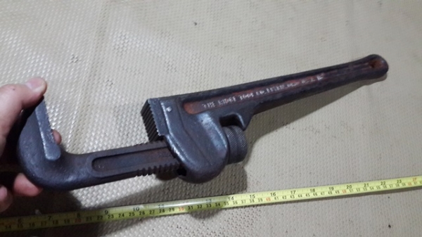 คอม้า USA. RIDGID ขนาด 18 นิ้วครับ