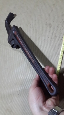 คอม้า USA. RIDGID ขนาด 18 นิ้วครับ