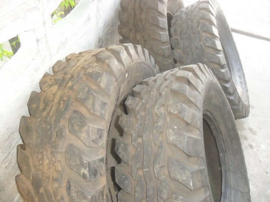 ยาง 36x12.50R16.5LT โหดๆ สวยๆ 4 เส้น ราคา 7500 บาท