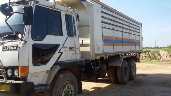 ขายสิ้บล้อ527MAสองเพลาด้ำรถมือเดียวป้ายแดงกะบะปีเนียมสวยพร้อมใช้ ขายสิ้บล้อ527MAสองเพลาด้ำรถมือเดียวป้ายแดงกะบะปีเนียมสวยพร้อมใช้