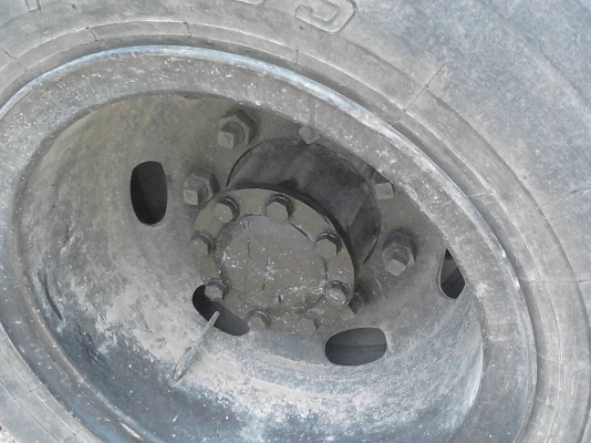 ขายสิ้บล้อพื้นเรียบเครื่องEH700เบรกทิฟฟีรถสวย ขายสิ้บล้อพื้นเรียบเครื่องEH700เบรกทิฟฟีรถสวย