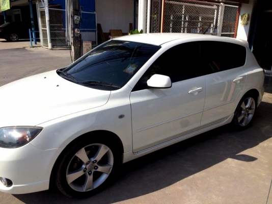 Mazda3 2.0 ปี 2005 สีขาว สภาพดี มือเดียว เจ้าของขายเอง