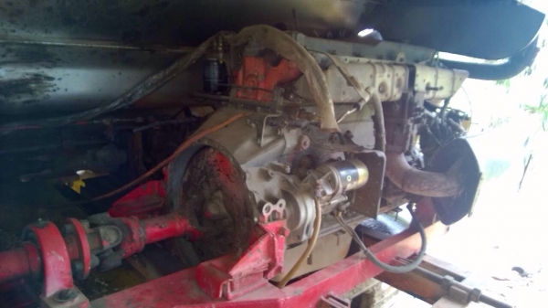 ขายรถเกี่ยวข้าวจ้าวข้าง ปี 46 เครื่อง Isuzu 6HH-210 แรง ตัวเดิน 10 ht ปั๊มแฝด ระสวยพร้อมใช้งาน