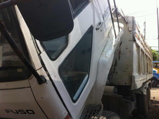 ขายสิบล้อดั้ม