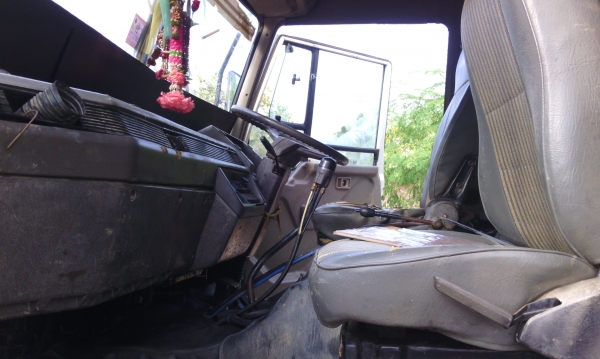 ขายสิบล้อดั้ม