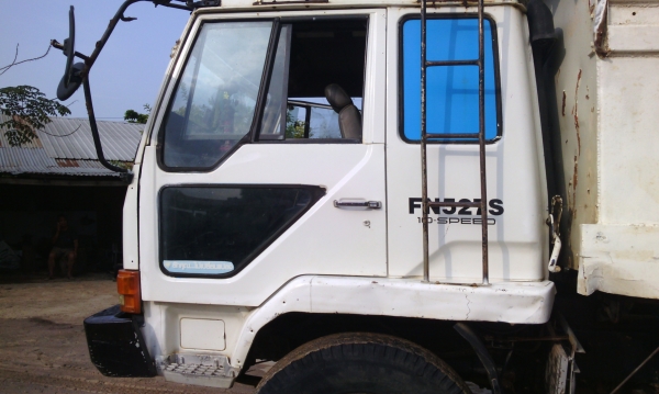 ขายสิบล้อดั้ม