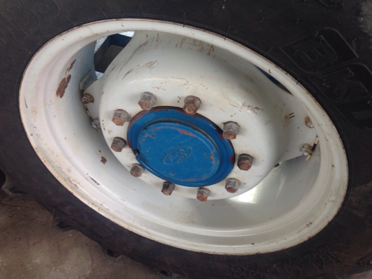 ขายฟอร์ด8210