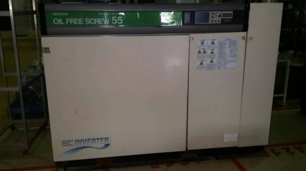 ขายโคตรถูก ปั๊มลมสกรูไร้น้ำมัน Hitachi oil free 75 hp ของใหม่เอี่ยม