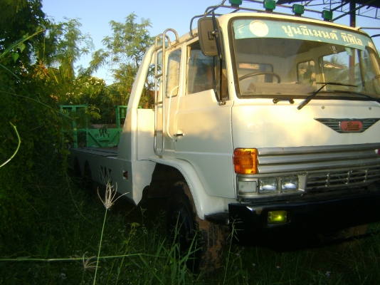 เครื่อง HO7 C 185 แรง พร้อมหางรถเกี่ยว  ราคา 630,000 บาท