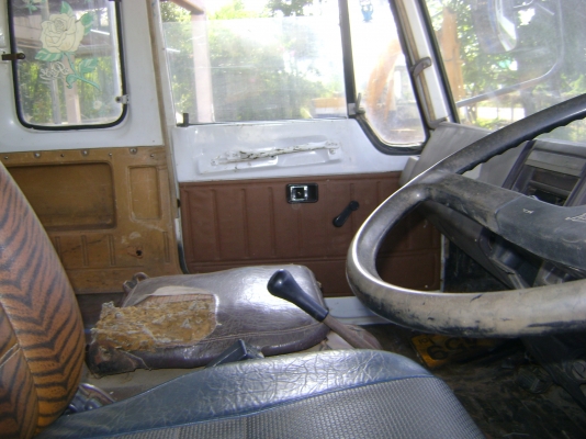 เครื่อง HO7 C 185 แรง พร้อมหางรถเกี่ยว  ราคา 630,000 บาท