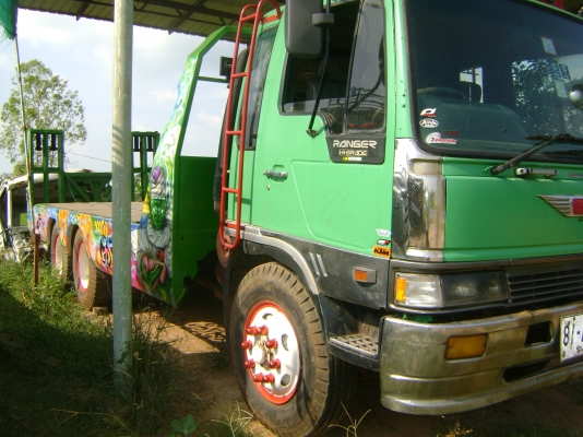 เครื่อง HO7 C 185 แรง พร้อมหางรถเกี่ยว  ราคา 700,000 บาท