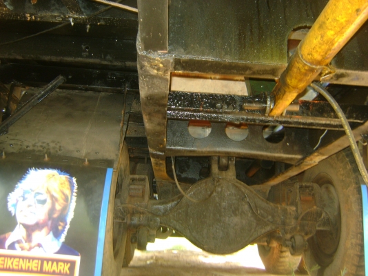 เครื่อง HO7 C 185 แรง พร้อมหางรถเกี่ยว  ราคา 700,000 บาท