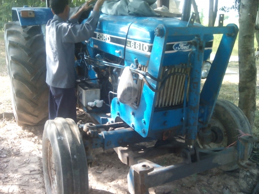 ขายรถไถฟอร์ด รุ่น 6600 แรง อุปกรณ์ ผานหน้าหลัง