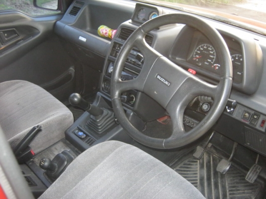 Vitara 5 ประตู แก๊ซหัวฉีด เกียร์ธรรมดา สภาพพร้อมใช้ ของแต่งตรึม 148,000 Vitara 5 ประตู แก๊ซหัวฉีด เกียร์ธรรมดา สภาพพร้อมใช้ ของแต่งตรึม 148,000