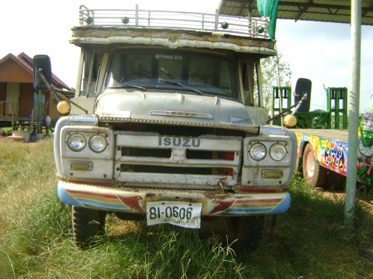 หัวยาว หางปลา เครื่อง 6BF1     175 แรง  ราคา  300,000 บาท