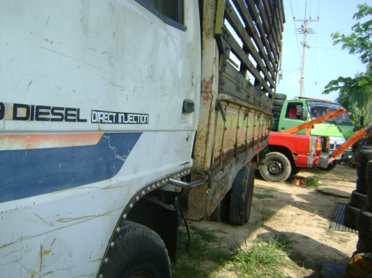 NPR  4BD1   115 แรง  ตามภาพ  270,000  บาท ด่วนๆๆ