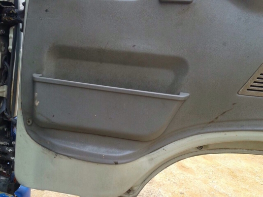 6ล้อตู้แห้งยาว7.20เมตร HINO สิงห์ไฮเทค 195 แรง รถห้างแท้...สภาพดี พร้อมใช้