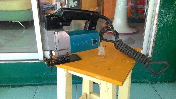 ขายเลื่อยจิ๊กซอตัดไม้ยี่ห้อMakitaรุ่น4300BVสภาพดีมากๆตัวนี้เป็นรุ่นที่ผลิตที่ประเทศญี่ปุ่นแท้ๆครับ