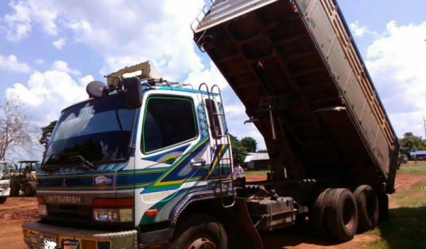 ***ขายแล้วครับขอบคุณ Truck2hand ขาย10ล้อ2เพลาดั้ม MITSU FUSO M5 EURO-2 MMTFN627NNC 6D16-SA Bointer 240HP เครื่องเดิมเกียร์เดิม 240แรง เครื่องแน่น แรง แห้งดี เกียร์ดีไม่หลุด ช่วงล่างเดิม คัสซีสวยเดิมๆ ไม่ปะไม่ดาม ไม่บวม กระบะดั้มเนียมสภาพดี พื้นดีข้างดี ไม ***ขายแล้วครับขอบคุณ Truck2hand ขาย10ล้อ2เพลาดั้ม MITSU FUSO M5 EURO-2 MMTFN627NNC 6D16-SA Bointer 240HP เครื่องเดิมเกียร์เดิม 240แรง เครื่องแน่น แรง แห้งดี เกียร์ดีไม่หลุด ช่วงล่างเดิม คัสซีสวยเดิมๆ ไม่ปะไม่ดาม ไม่บวม กระบะดั้มเนียมสภาพดี พื้นดีข้างดี ไม