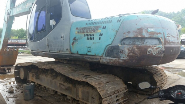 SK200-5 SUPER ไฟครบ เอวยังแน่นดี เครื่อง ปั้มดี ช่วงล่างสวยใช้ได้ สภาพรถดีใช้ได้.. SK200-5 SUPER ไฟครบ เอวยังแน่นดี เครื่อง ปั้มดี ช่วงล่างสวยใช้ได้ สภาพรถดีใช้ได้..