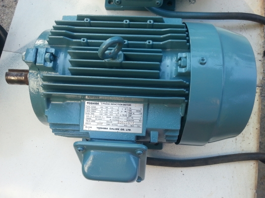 ขายมอเตอร์โตชิบา 5 แรง 3 สาย
