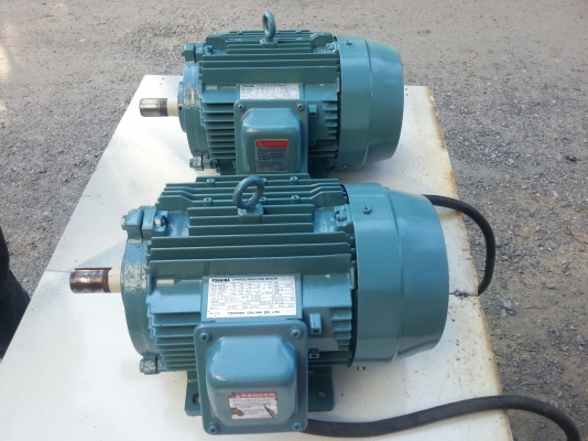 ขายมอเตอร์โตชิบา 5 แรง 3 สาย