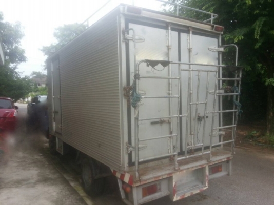 รถอีซูซุ 6 ล้อ ตู้แห้ง NKR 130 แรงม้า. ปี 44 สนใจติดต่อ 081 - 6079515 รถอีซูซุ 6 ล้อ ตู้แห้ง NKR 130 แรงม้า. ปี 44 สนใจติดต่อ 081 - 6079515