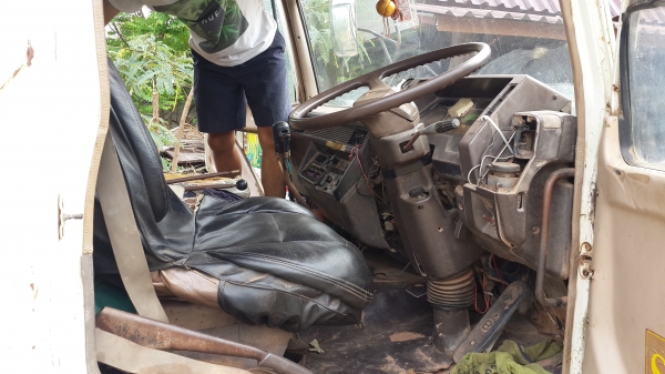 ขายด่วนไอ้หลงโบสองเพลาดั้มซีเรี่ยนFN527M-A24***สภาพเก็บรายละเอียดใหม่สวยกริบโทร0843923995