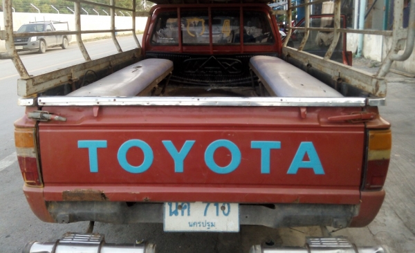 ขายกะบะตอนเดียว TOYOTA HILUX HERO เครื่องดีแน่น คัตซีสวย ใช้งานดีครับ ขายกะบะตอนเดียว TOYOTA HILUX HERO เครื่องดีแน่น คัตซีสวย ใช้งานดีครับ